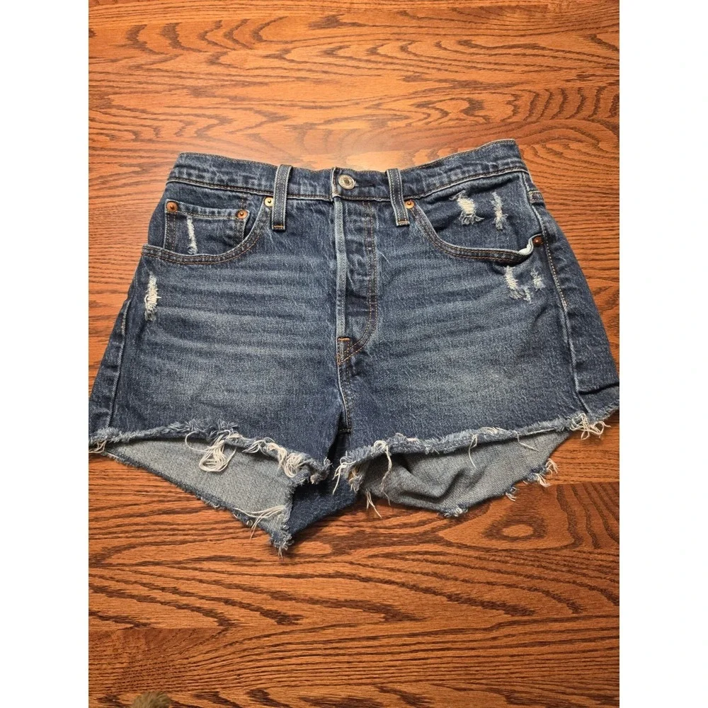 Levi's 501 Jean Shorts Womens Size 27‎ Cut Off Distressed Medium Blue Denim